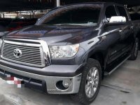 Selling 2nd Hand Toyota Tundra 2012 in Pasig