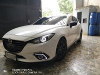 Sell 2nd Hand 2015 Mazda 3 Hatchback at 45000 km in Quezon City