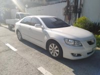 Selling Pearl White Toyota Camry 2007 at 60000 km in Caloocan