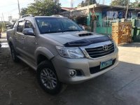 Selling 2nd Hand Toyota Hilux 2014 in Alcala