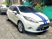White Ford Fiesta 2011 for sale Automatic