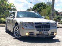 Sell 2nd Hand 2009 Chrysler 300C Automatic Gasoline at 30000 km in Quezon City