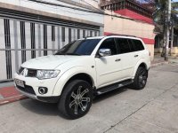 Sell 2nd Hand 2013 Mitsubishi Montero Automatic Diesel at 50000 km in Manila