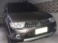 Selling 2nd Hand Mitsubishi Montero 2012 Automatic Diesel at 60000 km in Quezon City