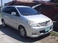 Sell 2nd Hand 2010 Toyota Innova Automatic Diesel at 85000 km in Davao City