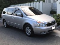 2nd Hand Kia Carnival 2012 at 30000 km for sale