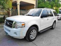 White Ford Expedition 2011 at 40000 km for sale 