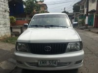 Selling 2nd Hand Toyota Revo 2004 in Quezon City