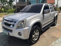 Silver Isuzu D-Max 2011 for sale in Talisay