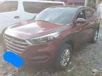 Selling Red Hyundai Tucson 2017 in Manila