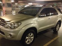 Selling 2nd Hand Toyota Fortuner 2009 Automatic Gasoline in San Juan