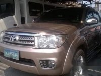 Selling Beige Toyota Fortuner 2010 at 85000 km 