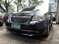 Selling 2nd Hand Chrysler Town And Country 2013 in Makati