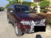 Selling Maroon Isuzu Crosswind 2015 in Malolos