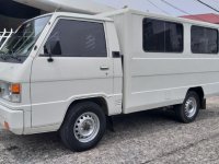 Sell 2nd Hand 2017 Mitsubishi L300 Van at 18000 km in Cebu City