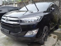 Selling Black Toyota Innova 2017 Manual Diesel at 12800 km in Manila