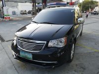 Selling 2nd Hand Chrysler Town And Country 2012 in Pasig