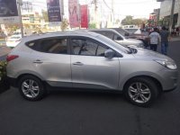 Selling Hyundai Tucson 2011 in Makati