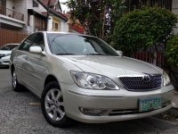 2nd Hand Toyota Camry 2004 Automatic Gasoline for sale in Makati