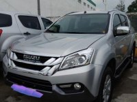 Sell 2nd Hand 2016 Isuzu Mu-X Automatic Diesel at 30000 km in Quezon City