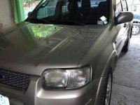 Selling 2nd Hand Ford Escape 2005 in Bacoor
