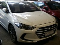 Selling White Hyundai Elantra 2016 at 14000 km in Makati