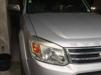 Selling 2nd Hand Ford Everest 2013 at 60000 km in Taguig