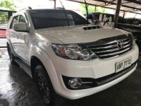 White Toyota Fortuner 2013 for sale in Quezon City