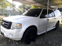 Selling White Ford Expedition 2011 in Quezon City 
