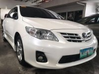 White Toyota Corolla Altis 2013 for sale in Quezon City 