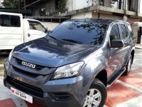 Isuzu Mu-X 2017 at 12000 km for sale 