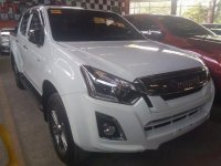 White Isuzu D-Max 2017 Automatic for sale 