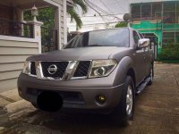 Silver Nissan Frontier Navara 2013 at 97000 km for sale