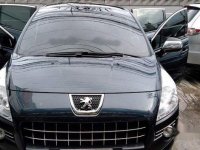 Black Peugeot 5008 2014 at 35000 km for sale