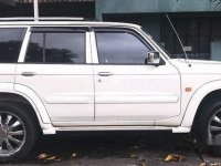 Sell White 2003 Nissan Patrol at 152000 km 