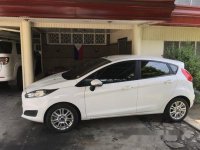 White Ford Fiesta 2016 for sale in Santa Rosa 