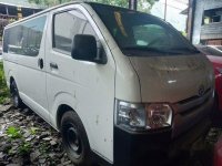 Selling White Toyota Hiace 2017 in Makati 