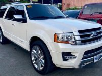 Selling White Ford Expedition 2017 Automatic Gasoline at 30000 km