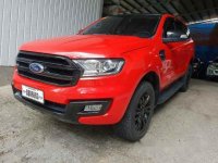 Red Ford Everest 2016 at 40000 km for sale 