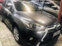 Selling Grey Toyota Yaris 2016 Automatic Gasoline at 13800 km