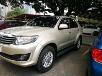 Selling Beige Toyota Fortuner 2013 at 73000 km 