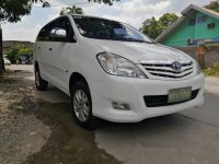 White Toyota Innova 2012 Manual Diesel for sale in Quezon City