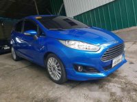 Blue Ford Fiesta 2017 at 30000 km for sale 