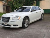 White Chrysler 300c 2014 Automatic Gasoline for sale 
