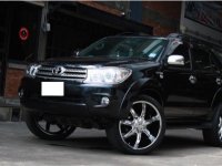 Toyota Fortuner 2005 for sale in Makati 