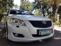 Sell White 2007 Toyota Camry at Automatic Diesel at 70840 km