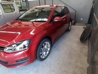 Selling Red Volkswagen Golf 2016 Automatic Gasoline at 5000 km