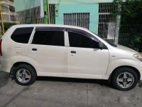 White Toyota Avanza 2011 at 80000 km for sale