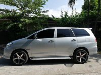Silver Toyota Innova 2009 at 121000 km for sale 