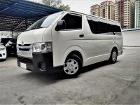 Selling White Toyota Hiace 2017 at 28000 km